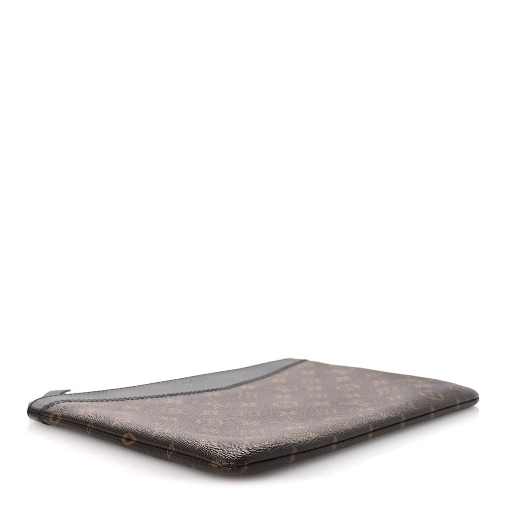 Louis Vuitton Monogram Daily Pouch Black