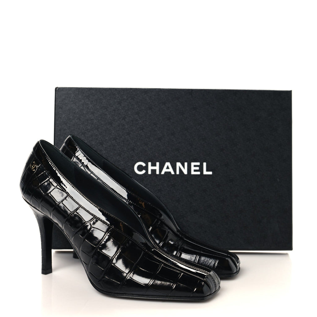 Crocodile Embossed Patent Calfskin Pumps 38.5 Black
