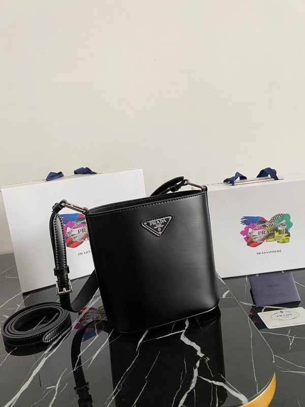 Prada Bags - 646