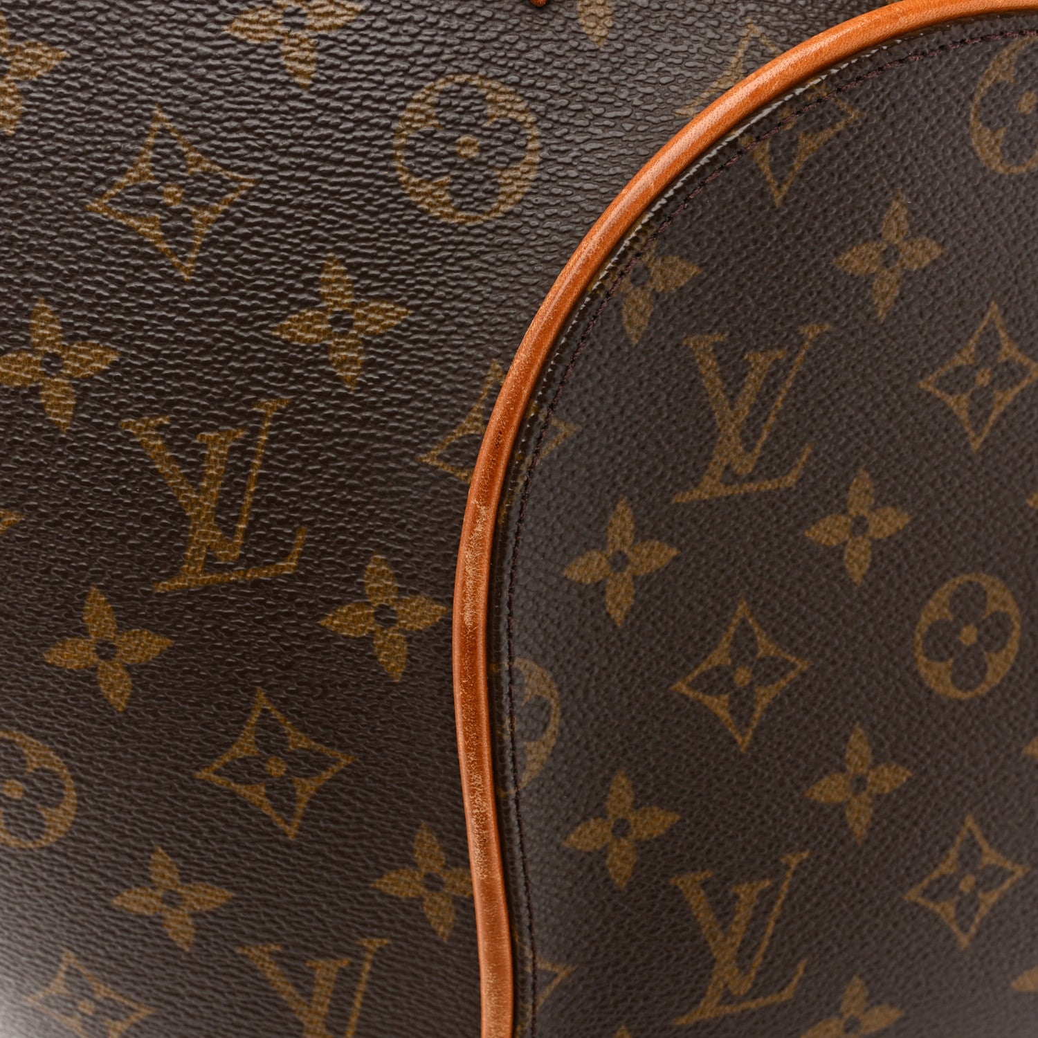 Louis Vuitton Monogram Ellipse MM