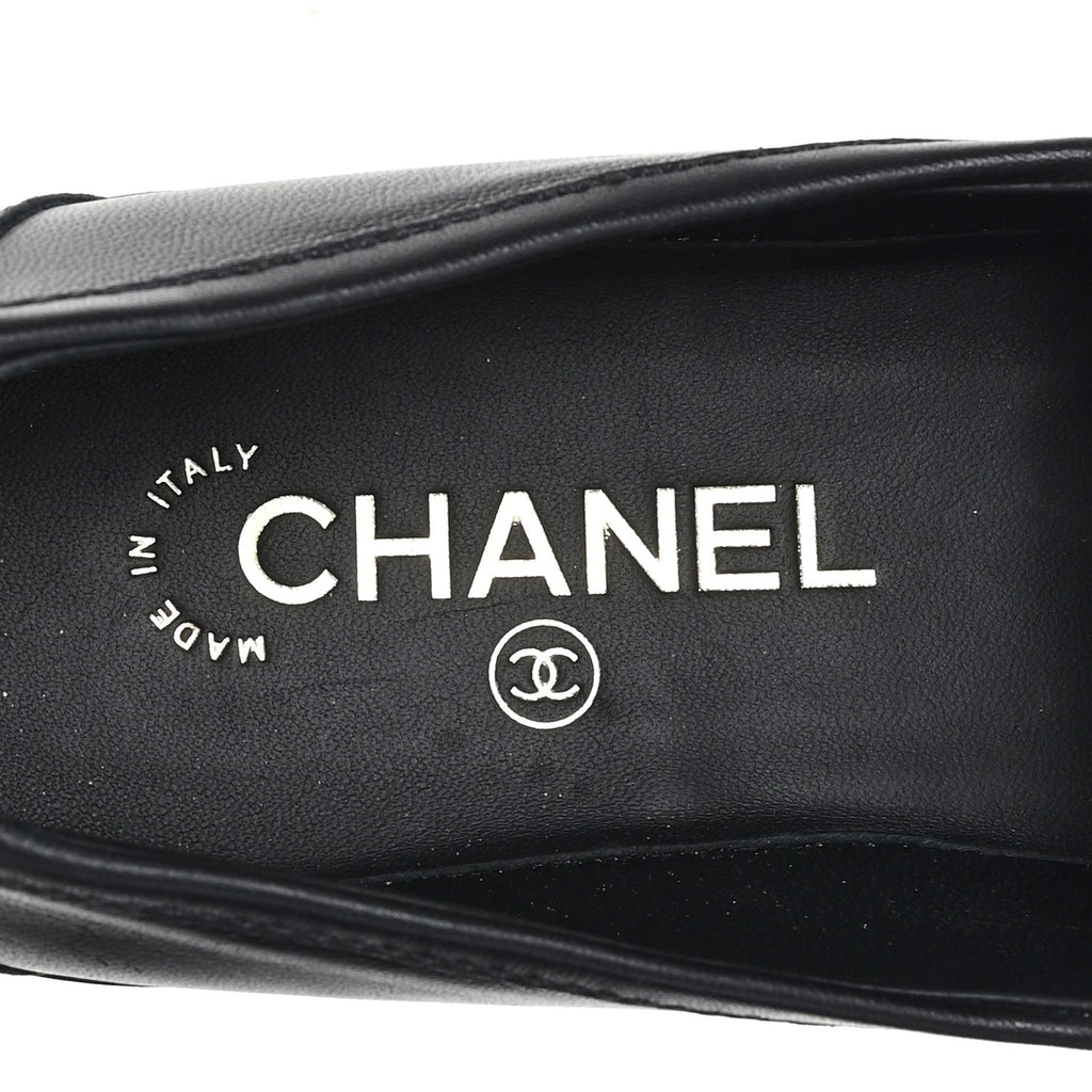 Lambskin Quilted CC Turnlock Loafers 38.5 Black