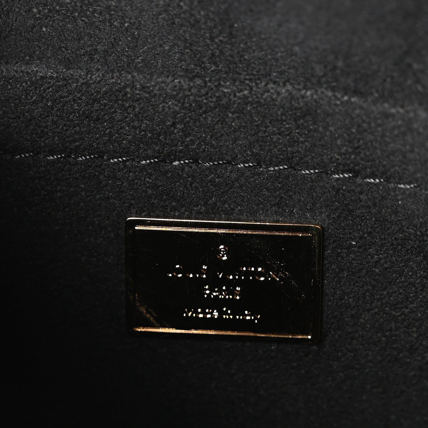 Louis Vuitton Vernis Epi Monogram Spring Street Black