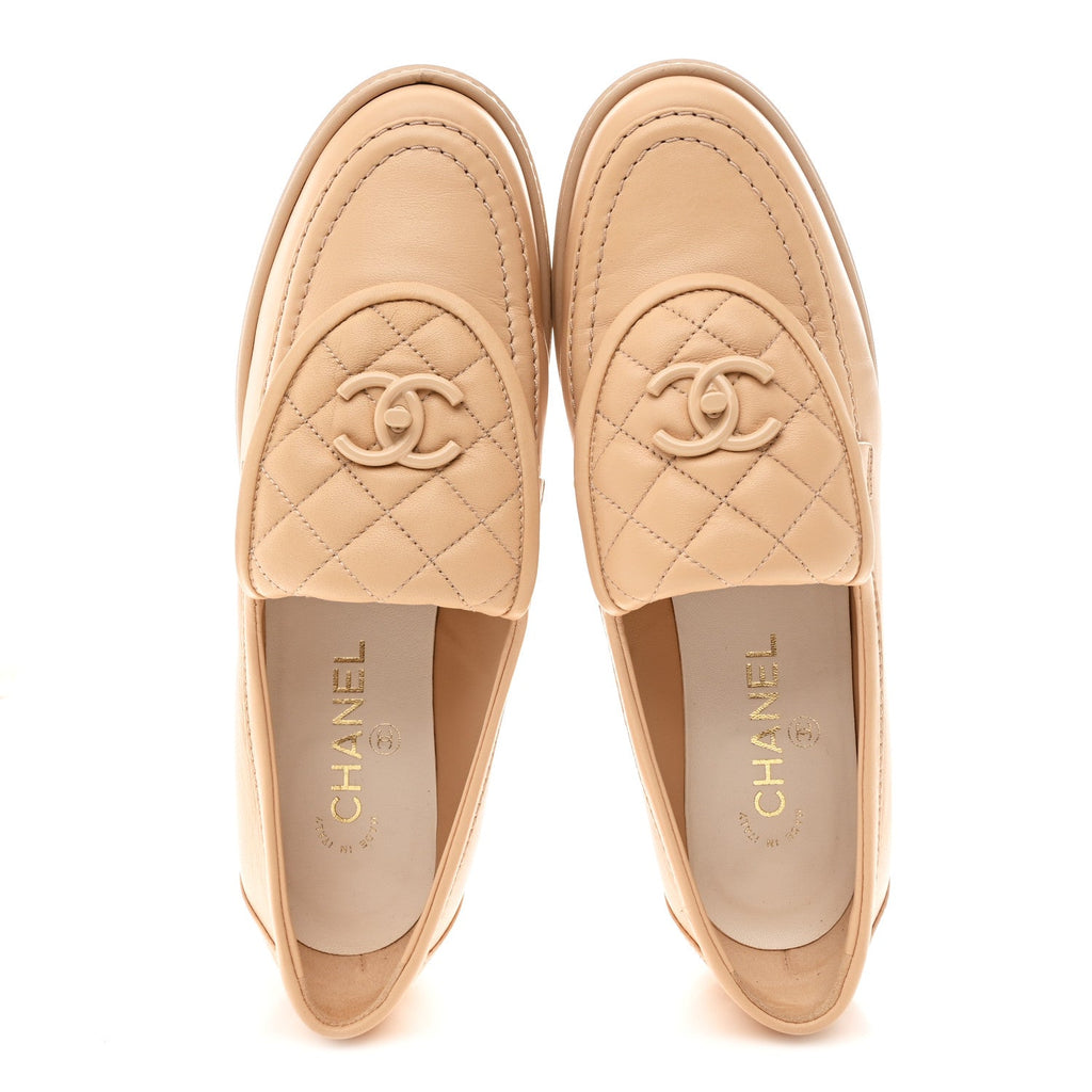 Lambskin Quilted CC Turnlock Moccasins 40 Beige