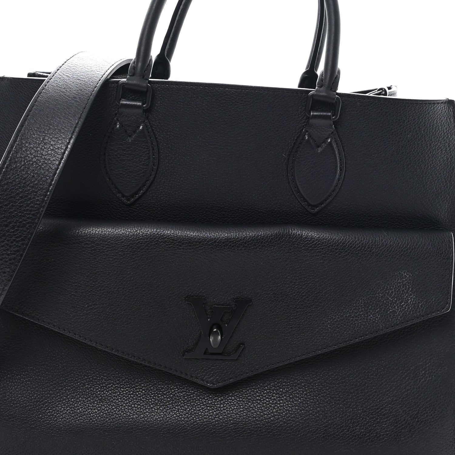Louis Vuitton Soft Calfskin Lockme Tote MM Black