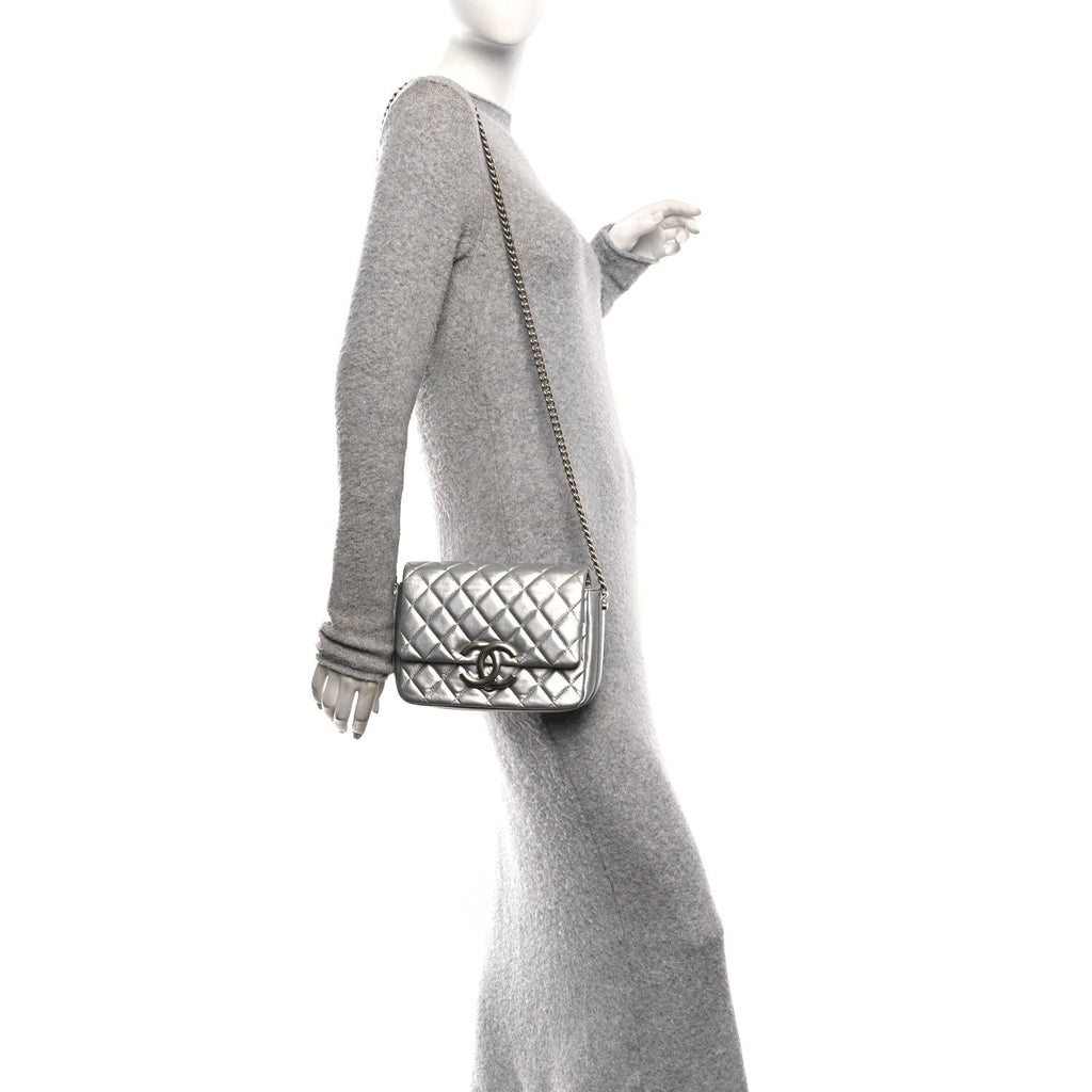 Chanel Metallic Lambskin Quilted Mini Maxi CC Flap Argent