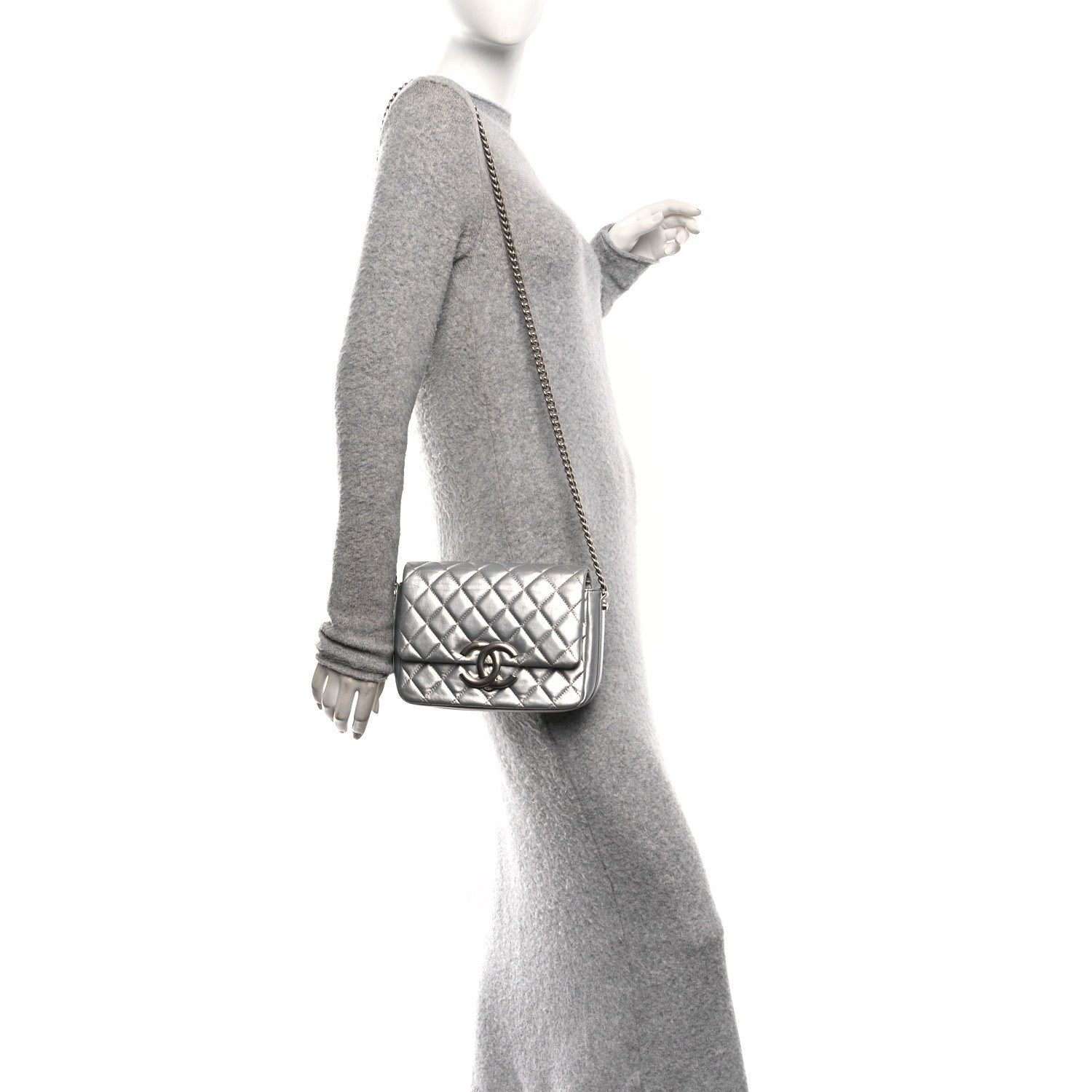 Chanel Metallic Lambskin Quilted Mini Maxi CC Flap Argent