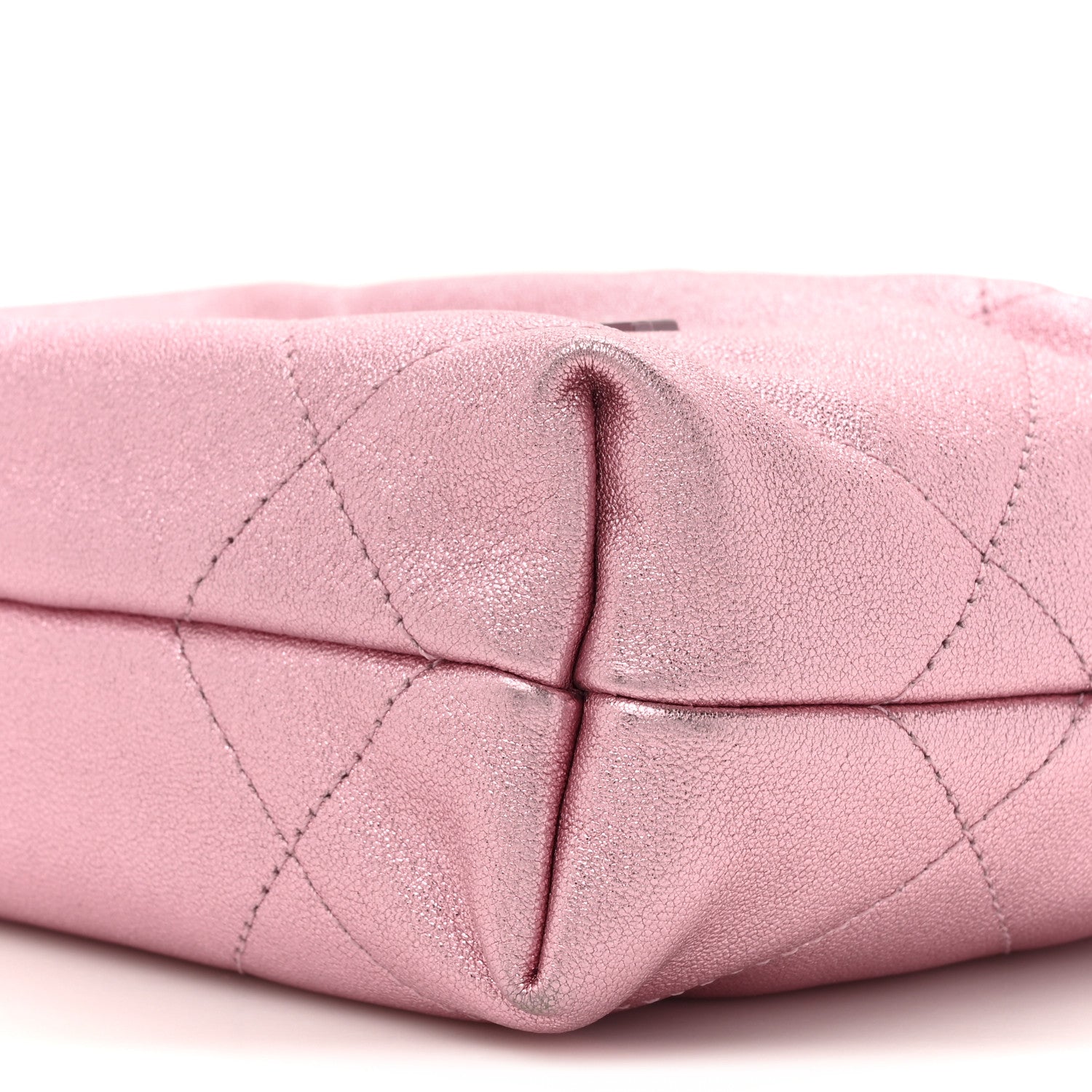 Chanel Metallic Lambskin Lacquered Monochrome Quilted Mini Chanel 22 Pink