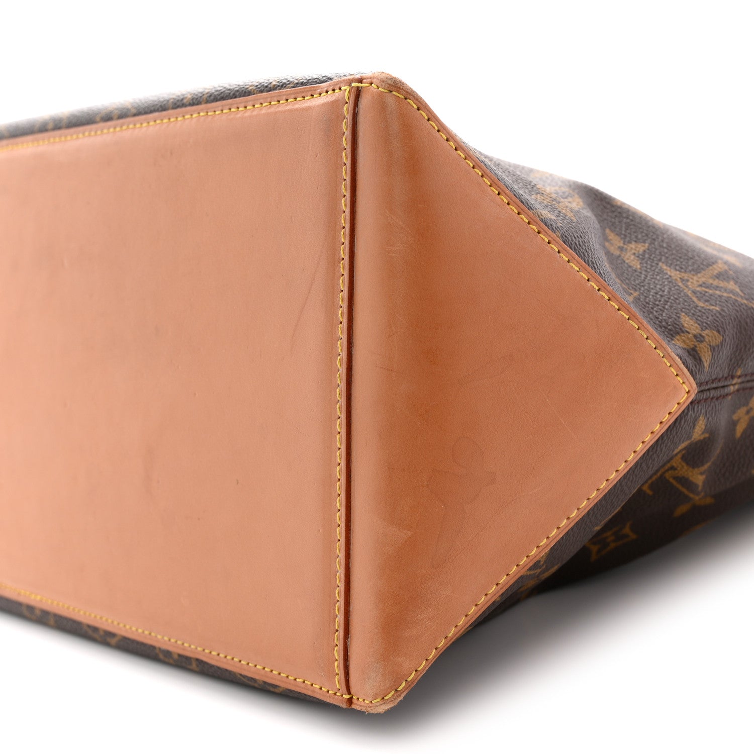 Louis Vuitton Monogram Cabas Mezzo