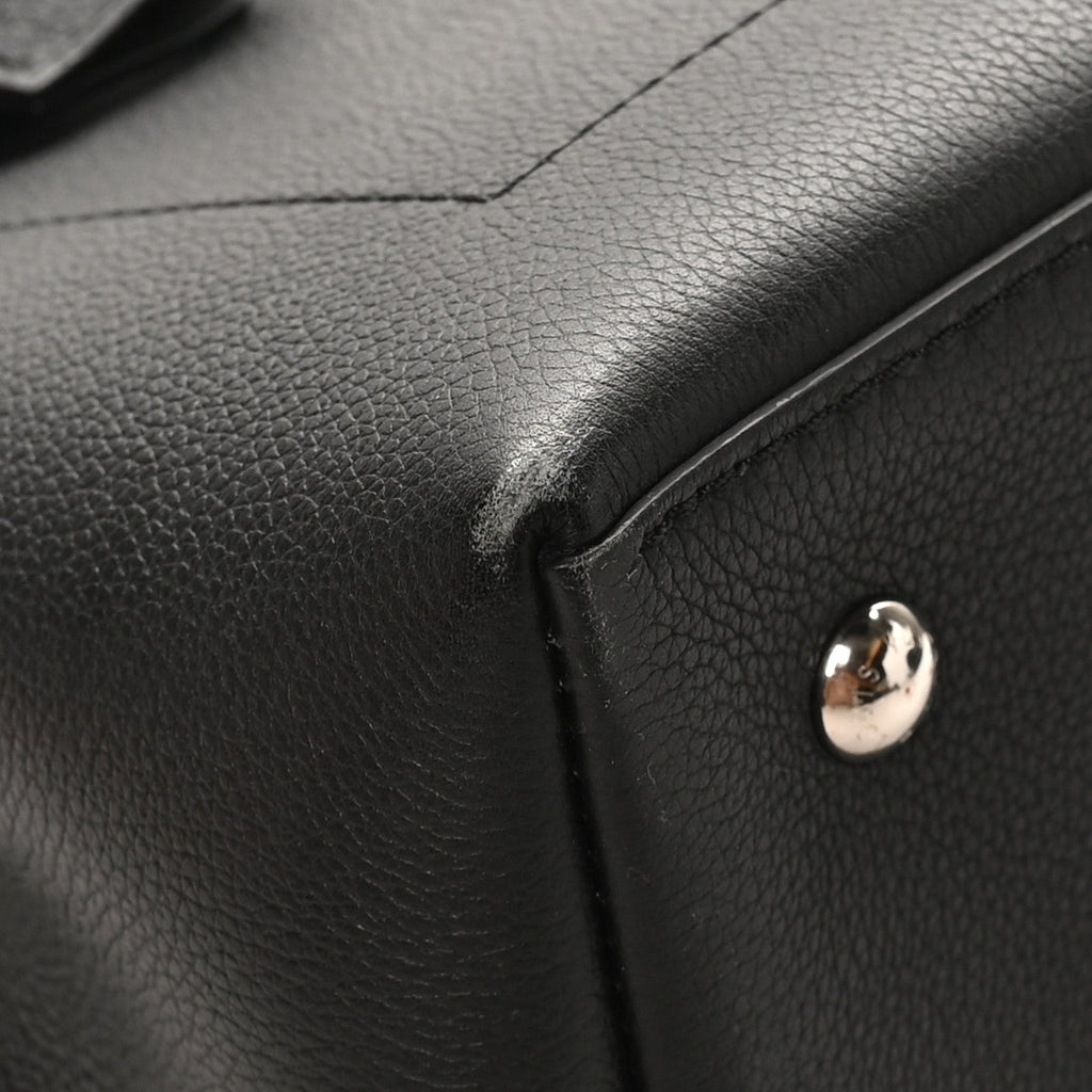 Louis Vuitton Soft Calfskin Lockme Ever MM Black