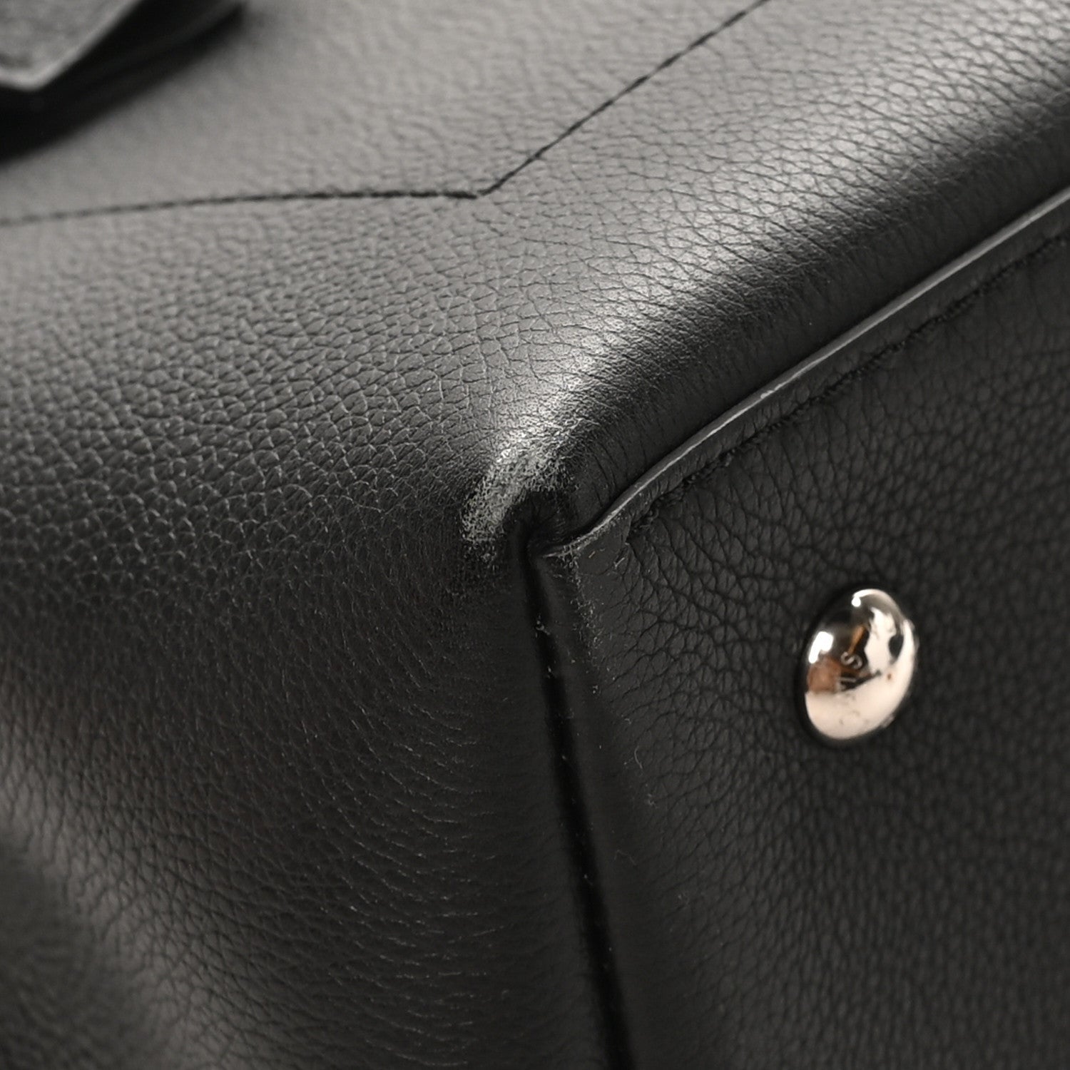 Louis Vuitton Soft Calfskin Lockme Ever MM Black