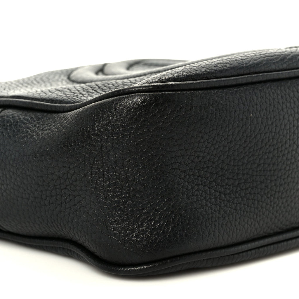 Gucci Pebbled Calfskin Small Soho Disco Bag Black