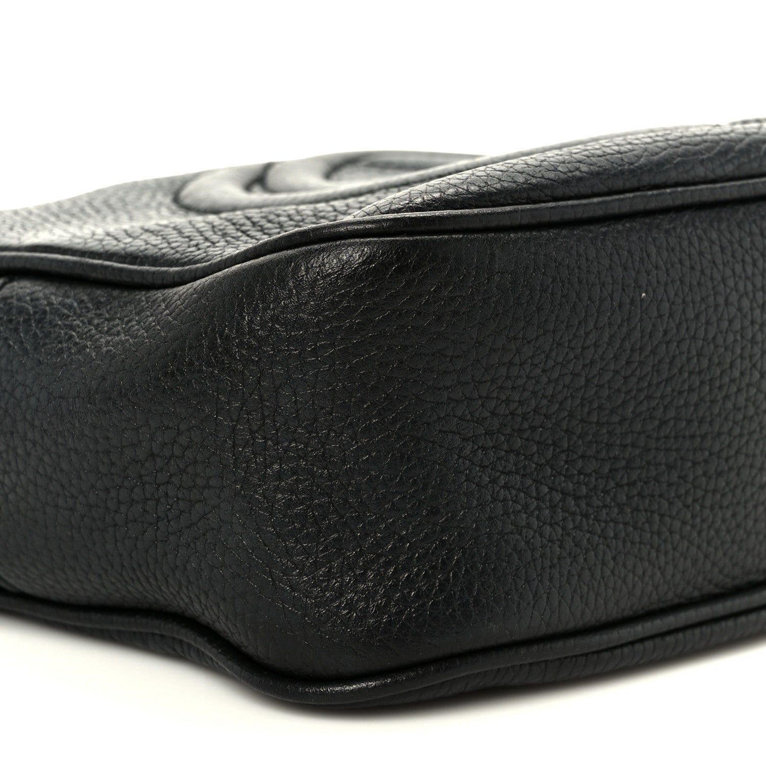 Gucci Pebbled Calfskin Small Soho Disco Bag Black