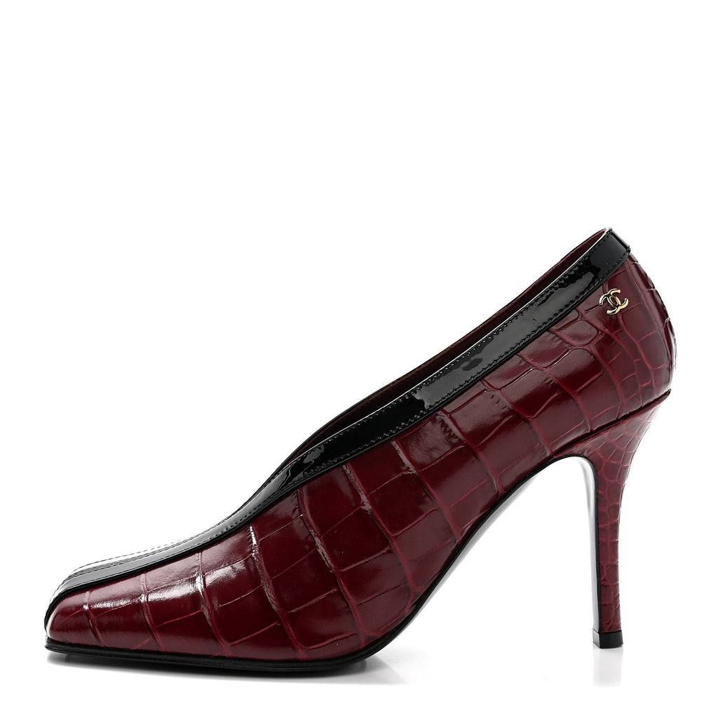 Crocodile Embossed Patent Calfskin Pumps 38.5 Burgundy Black