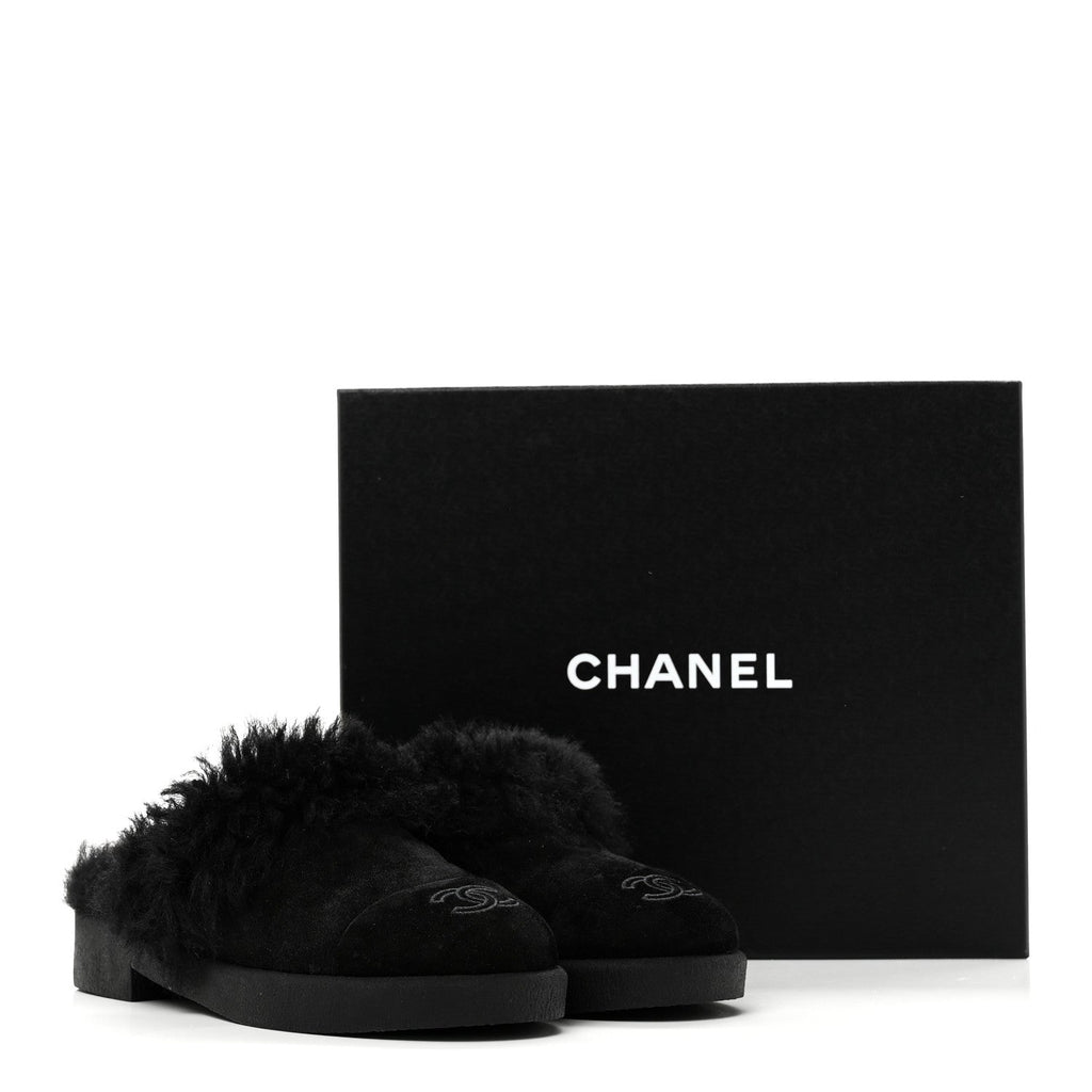 Chanel Suede Shearling CC Cap Toe Mules 36 Black