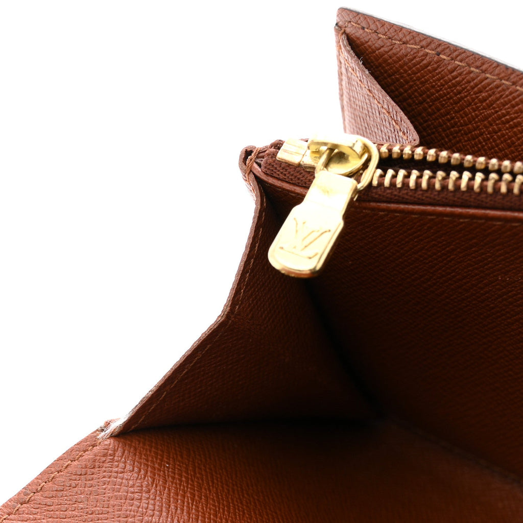 Louis Vuitton Monogram Sarah Wallet