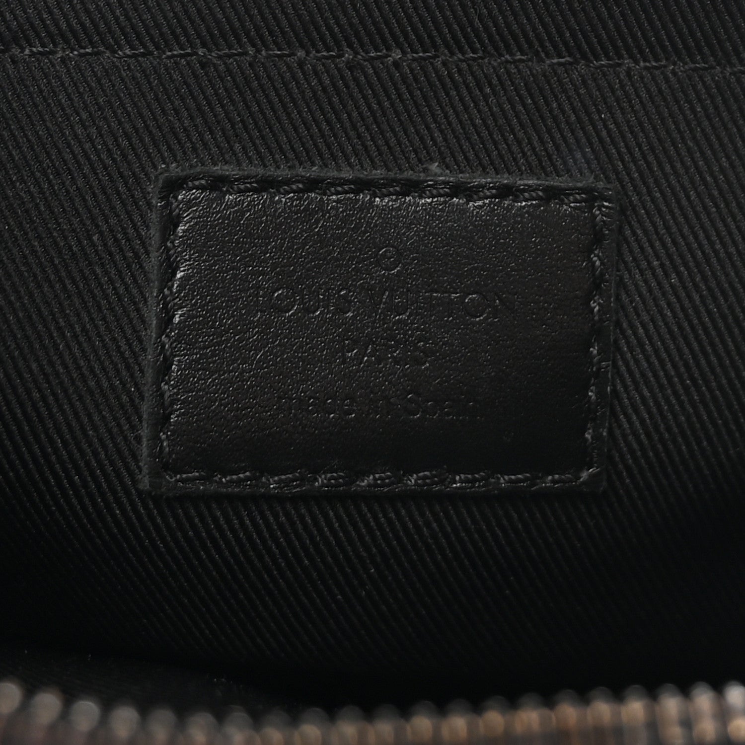 Louis Vuitton Taurillon Monogram Steamer Messenger Black