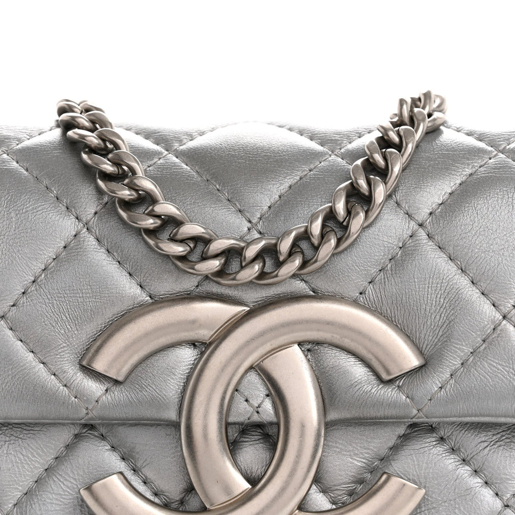 Chanel Metallic Lambskin Quilted Mini Giant CC Flap Argent