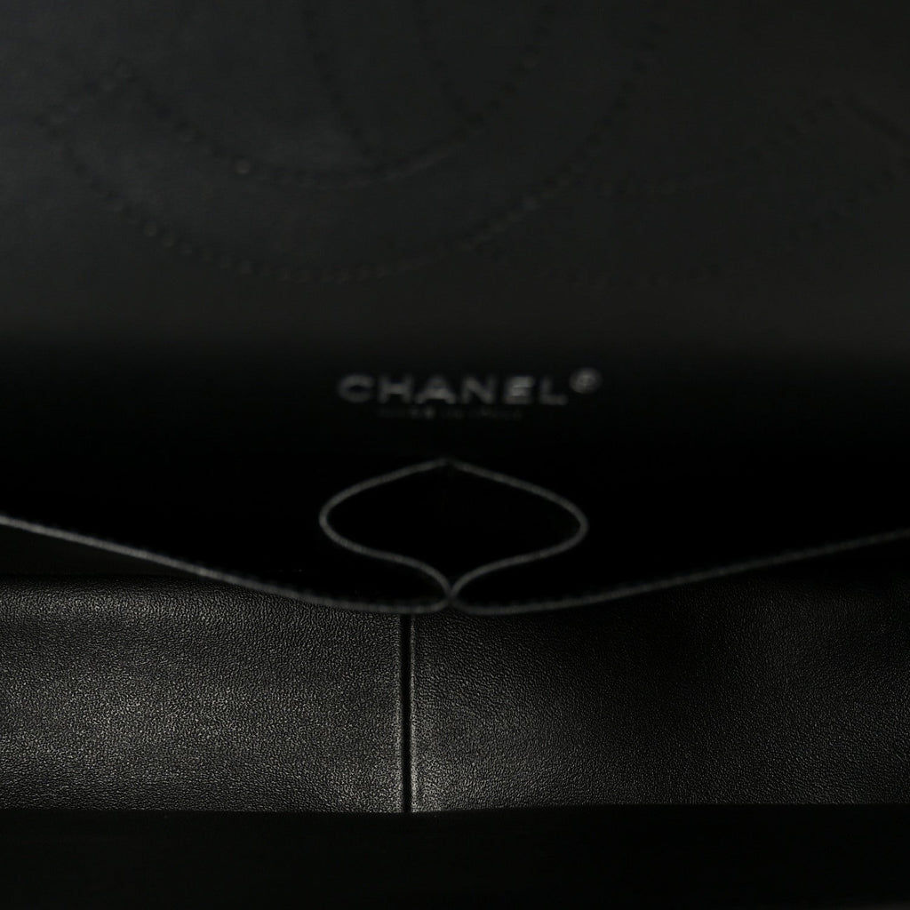 Chanel Iridescent Caviar Quilted Jumbo Double Flap Black