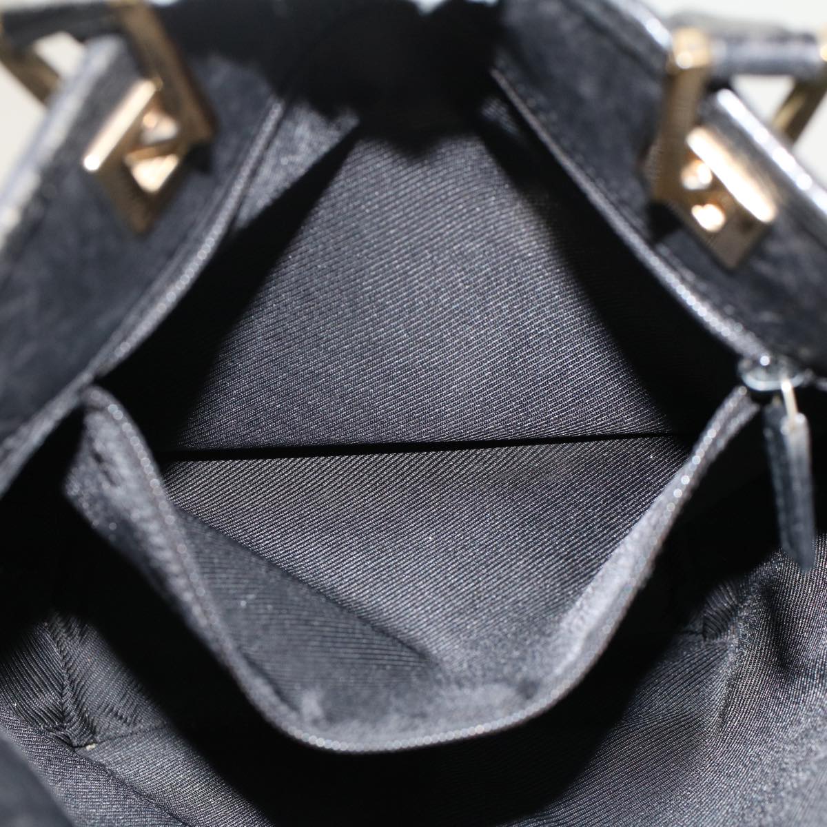 GUCCI GG Canvas Shoulder Bag Black 0021099 002058  ep1111