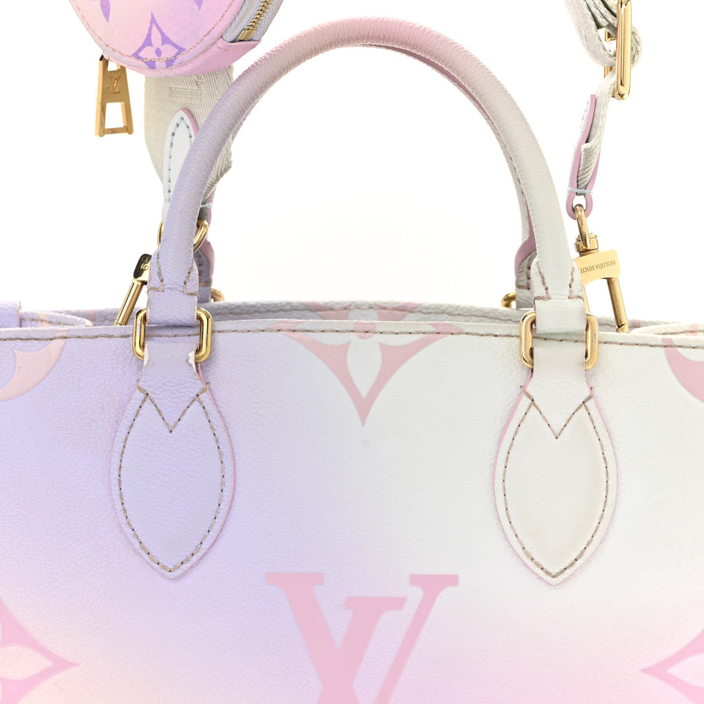 Louis Vuitton Monogram Giant Spring In The City Onthego PM Sunrise Pastel