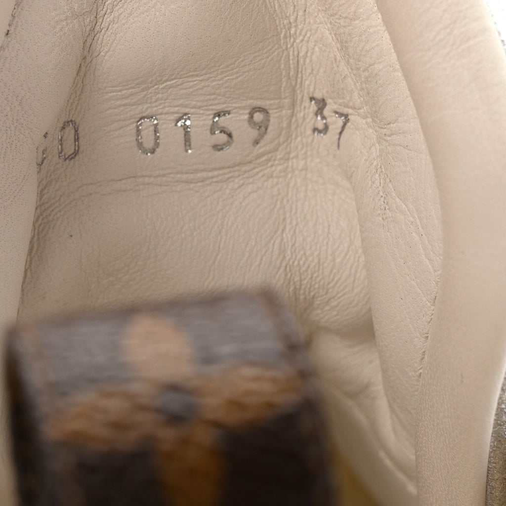 Louis Vuitton Metallic Calfskin Technical Nylon LV Archlight Sneakers 37 White Silver