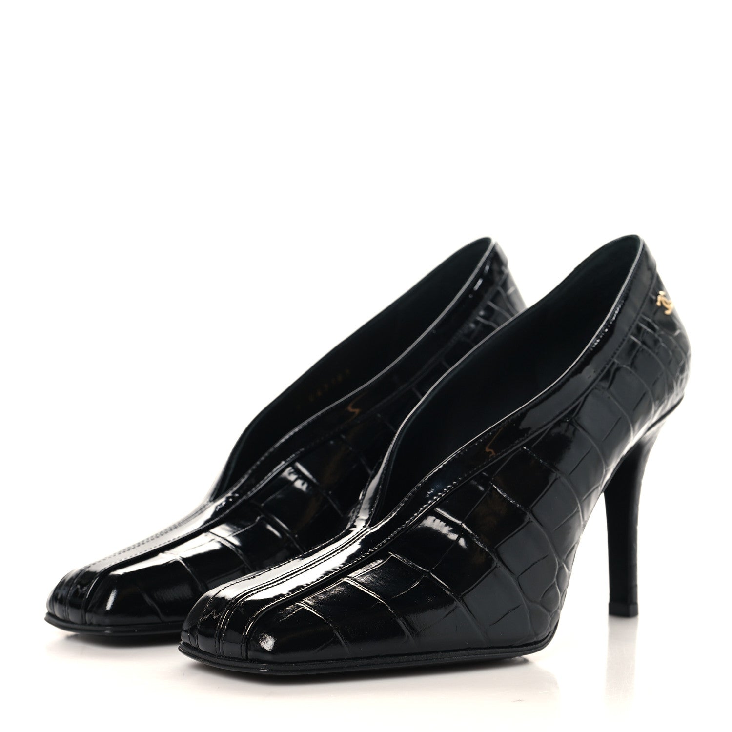 Crocodile Embossed Patent Calfskin Pumps 38.5 Black