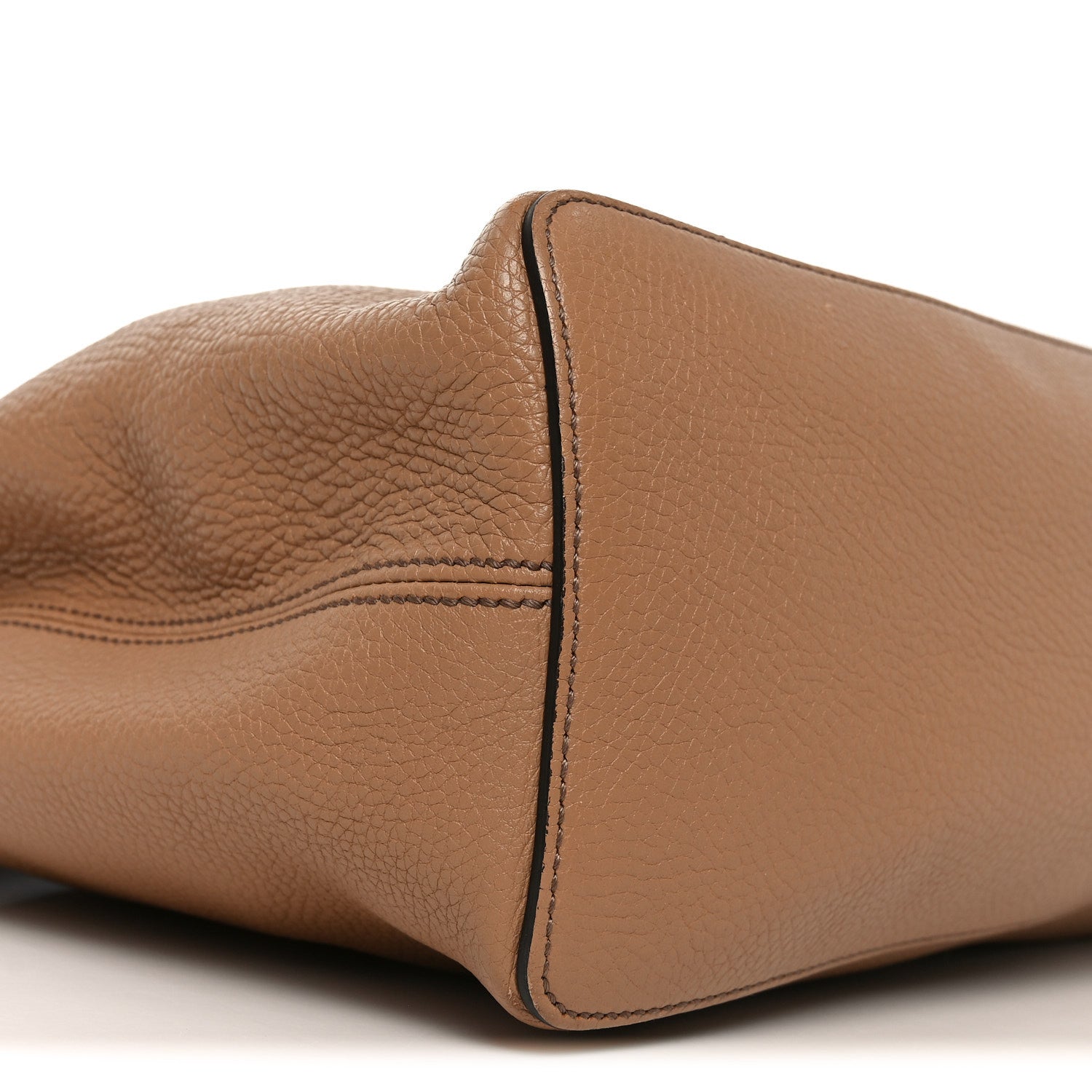 Gucci Pebbled Calfskin Large Soho Hobo Camelia