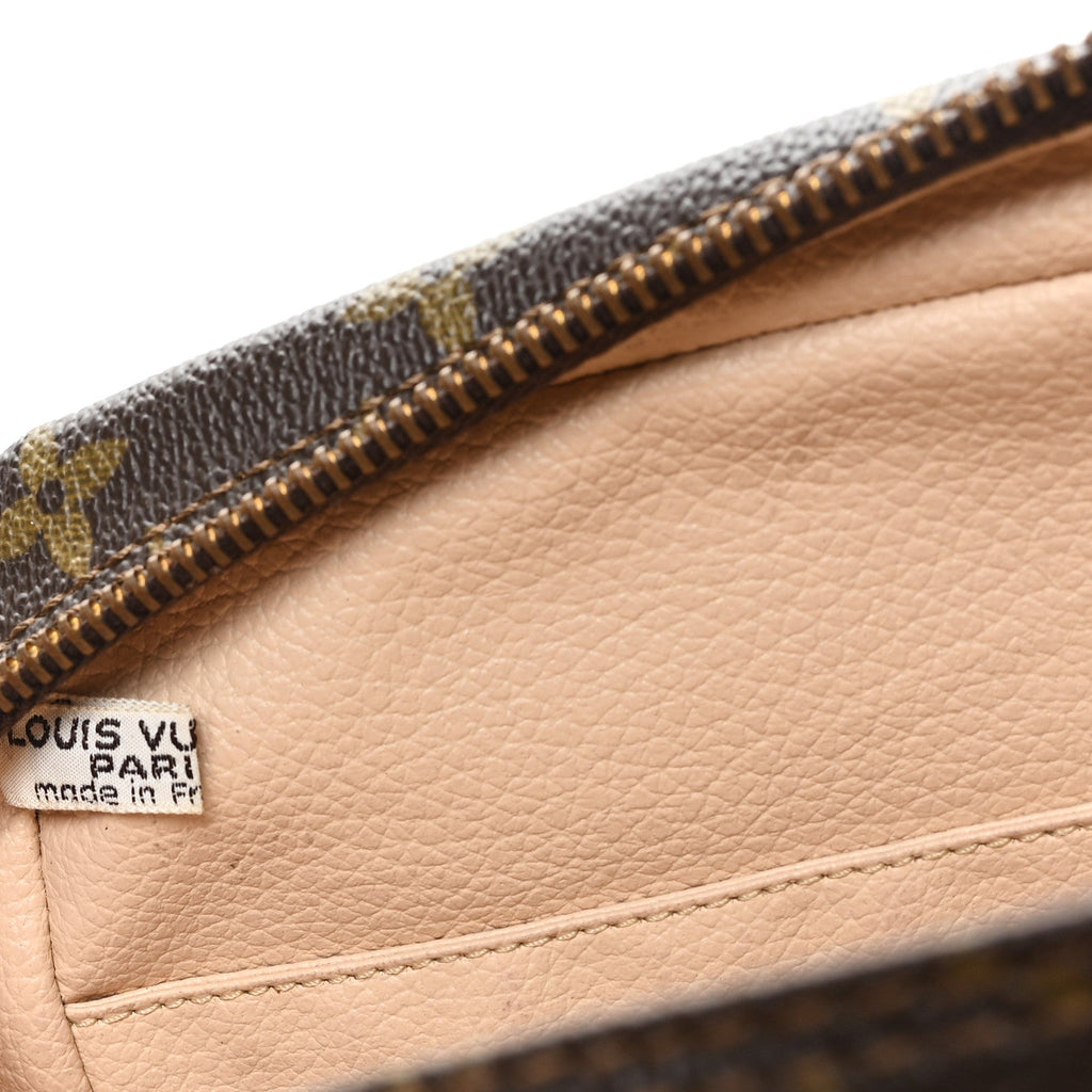 Louis Vuitton Monogram Trousse Toilette 23