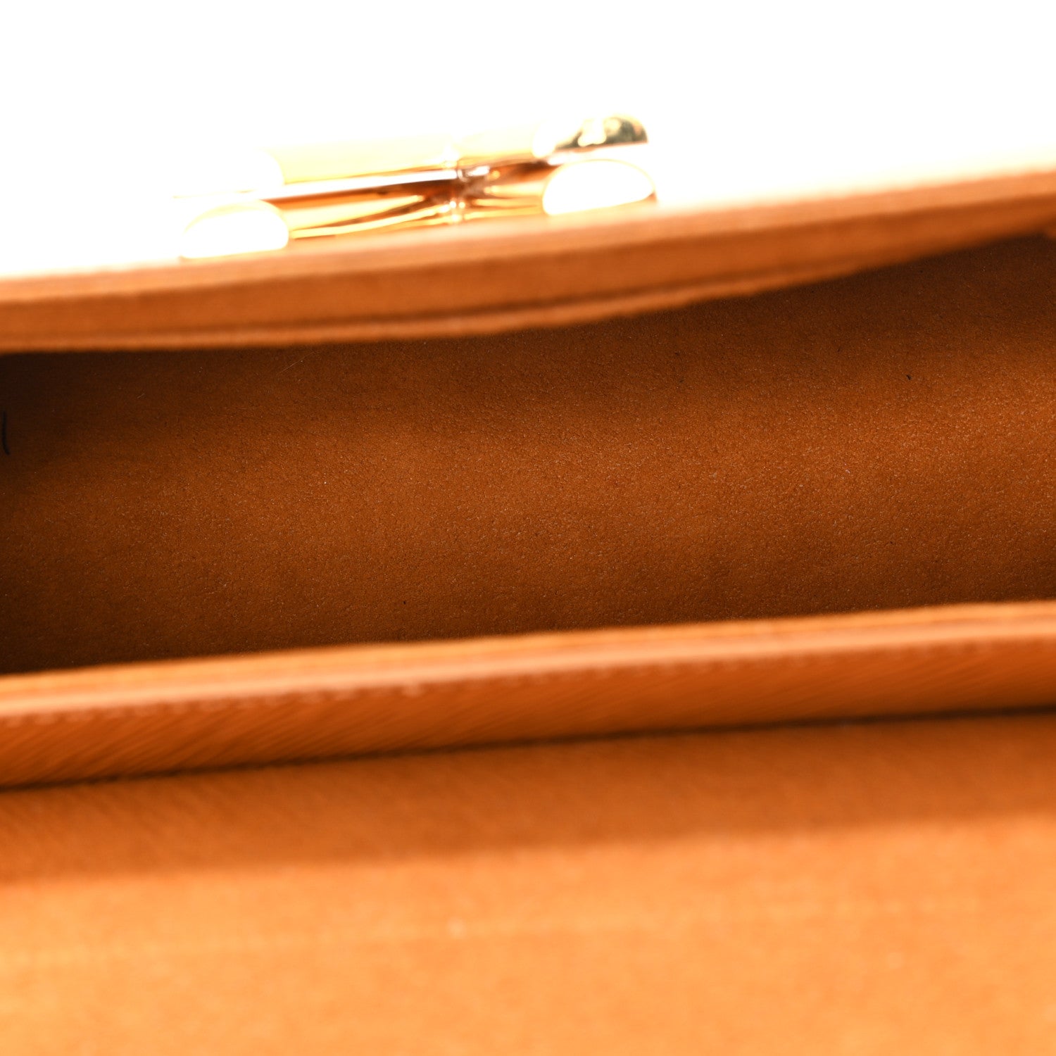 Louis Vuitton Epi Twist Shoulder Bag MM Gold Miel