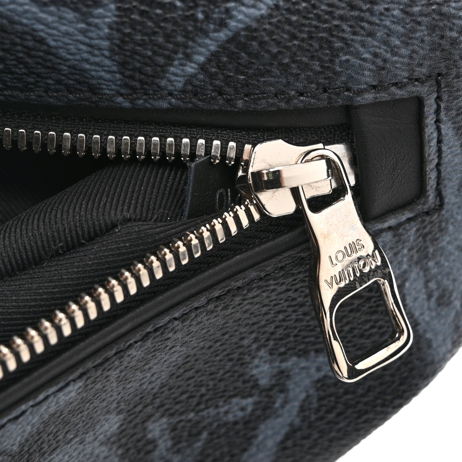 Louis Vuitton Monogram Pastel Discovery Bumbag Black