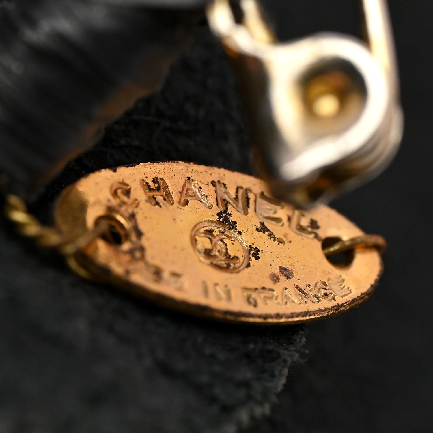 Patent Camellia Brooch Black