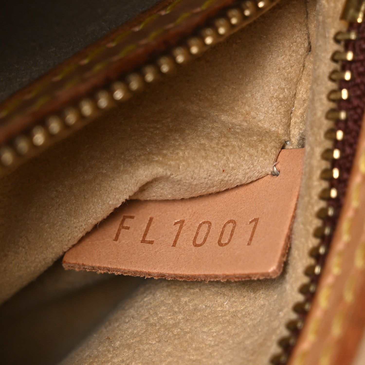 Louis Vuitton Monogram Looping MM