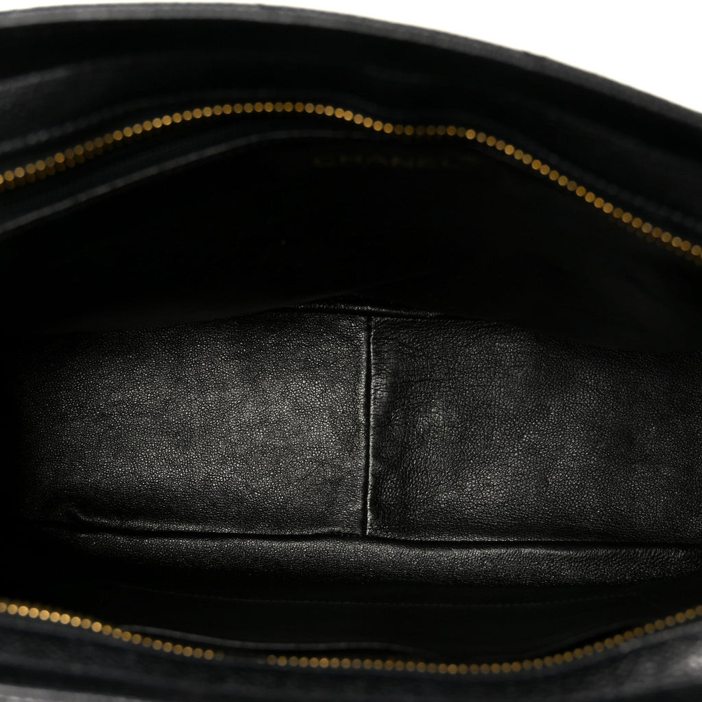 Chanel Caviar Quilted Shoulder Bag Black