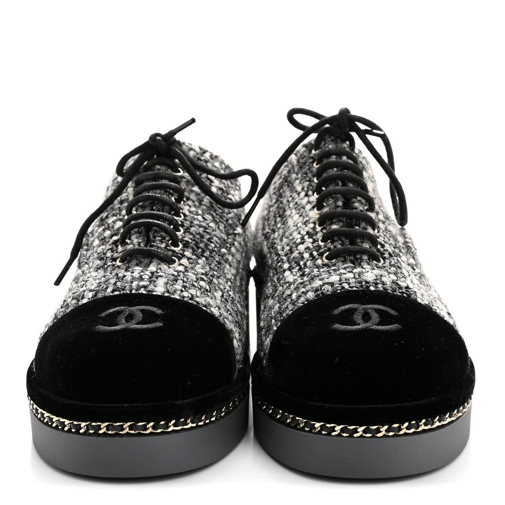 Chanel Tweed Suede CC Lace Up Oxfords 38.5 Grey Black