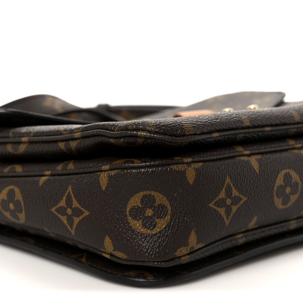 Louis Vuitton Monogram Pochette Metis