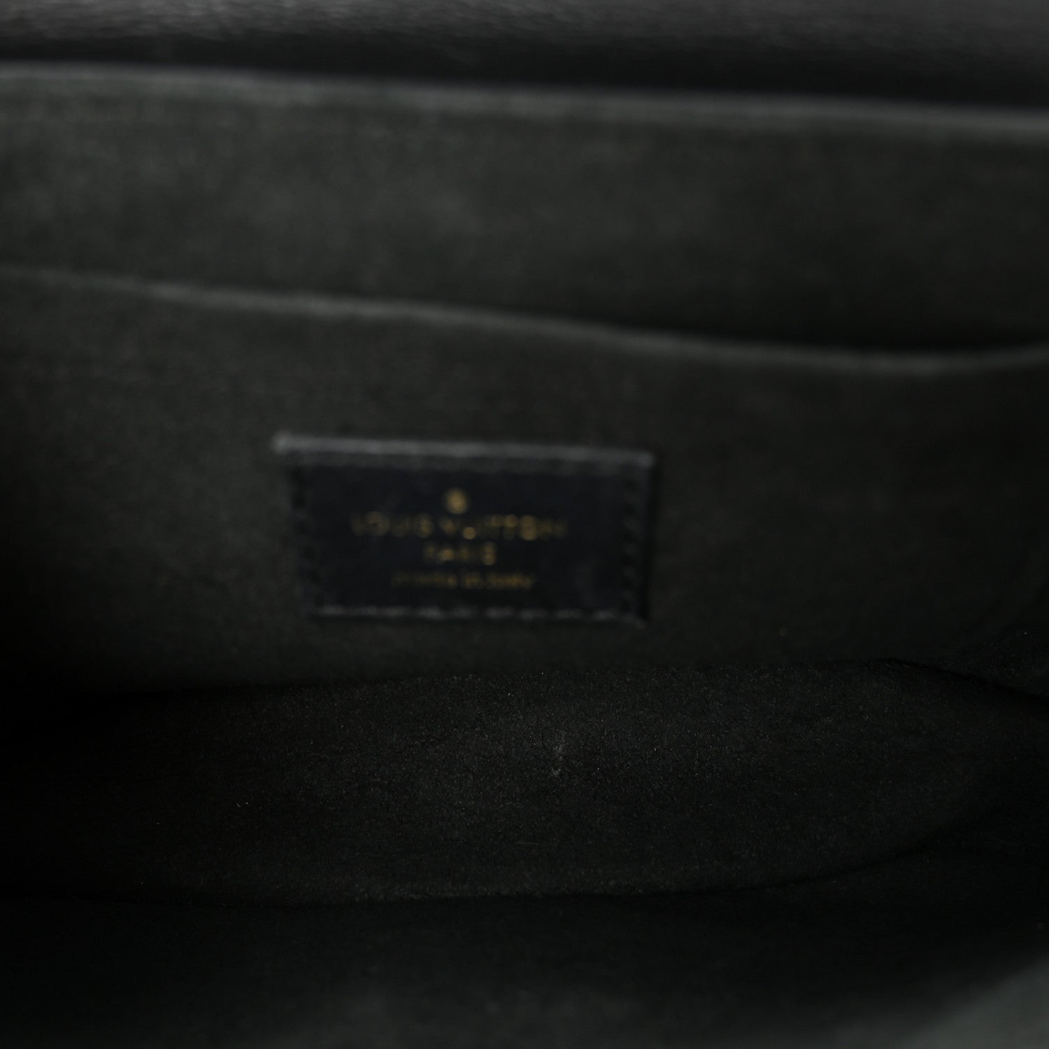 Louis Vuitton Calfskin New Wave Chain MM Black