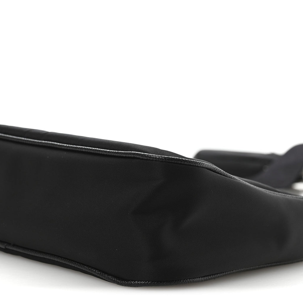 Prada Re-Nylon Saffiano Re-Edition 2005 Shoulder Bag Black
