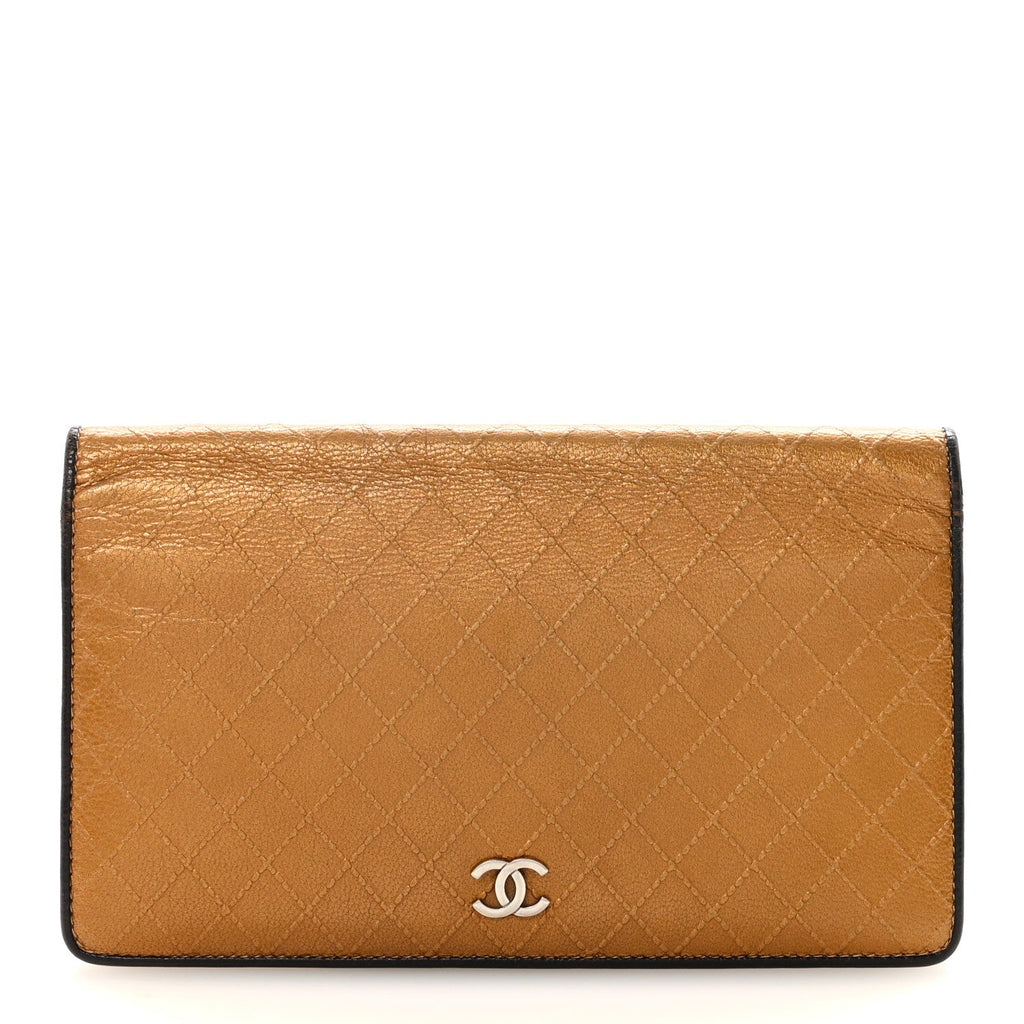 Metallic Calfskin Diamond Embossed Yen Wallet Gold