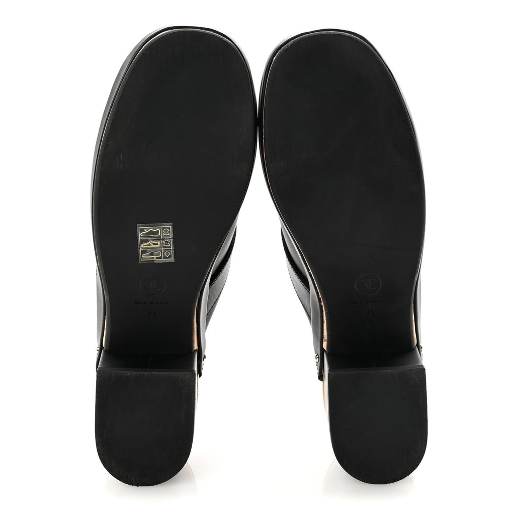Calfskin CC Turn Lock Clogs 41 Black