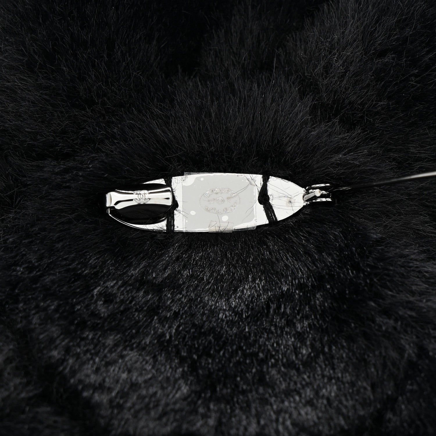 Faux Fur Strass Camellia Brooch Black