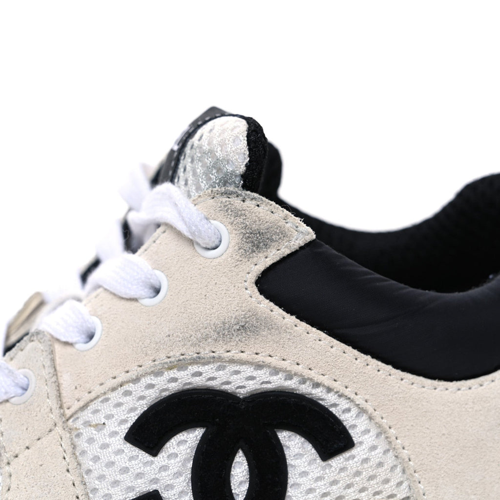 Mesh Suede Calfskin Grained Calfskin Womens CC Sneakers 36 White Black