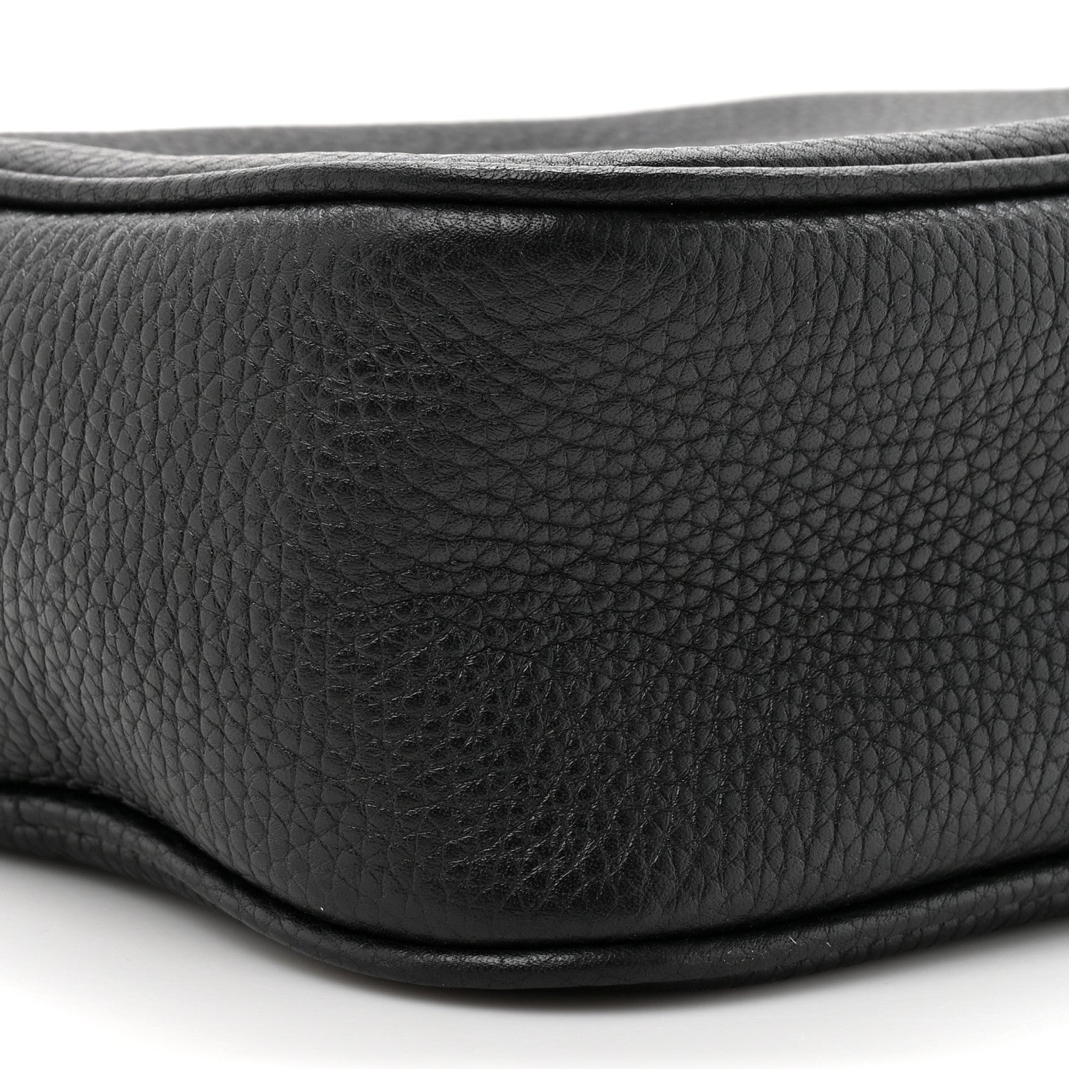 Gucci Pebbled Calfskin Small Soho Disco Bag Black