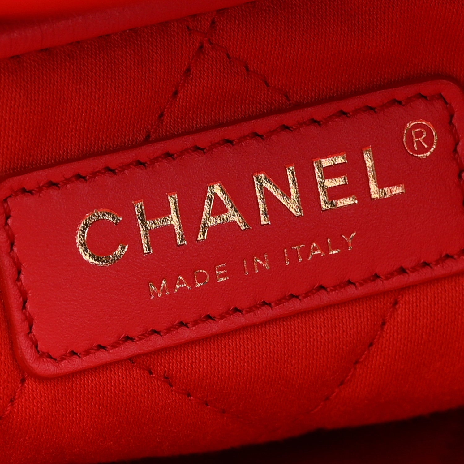 Chanel Shiny Calfskin Stitched Quilted Small Chanel 22 Red