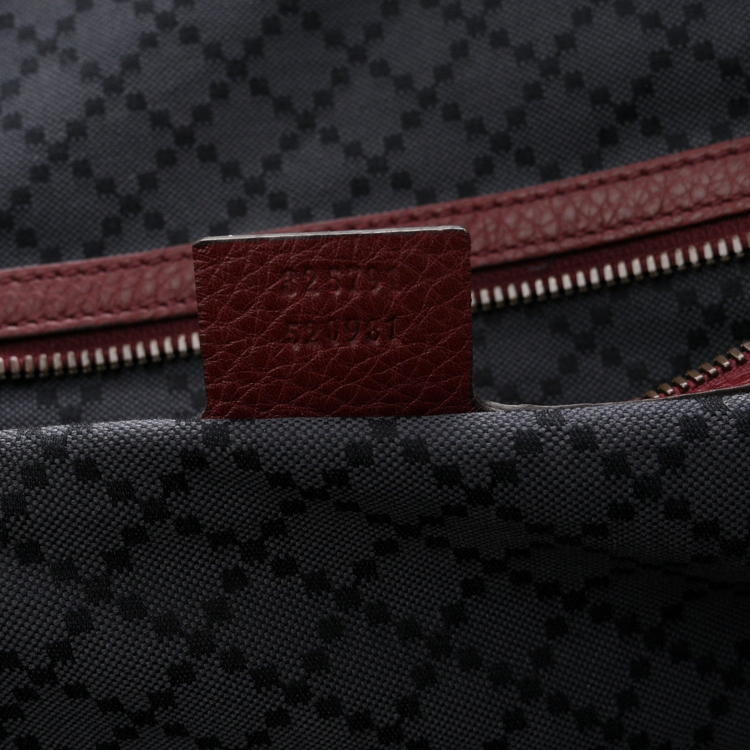 Gucci Grained Calfskin Duffle Bag Burgundy