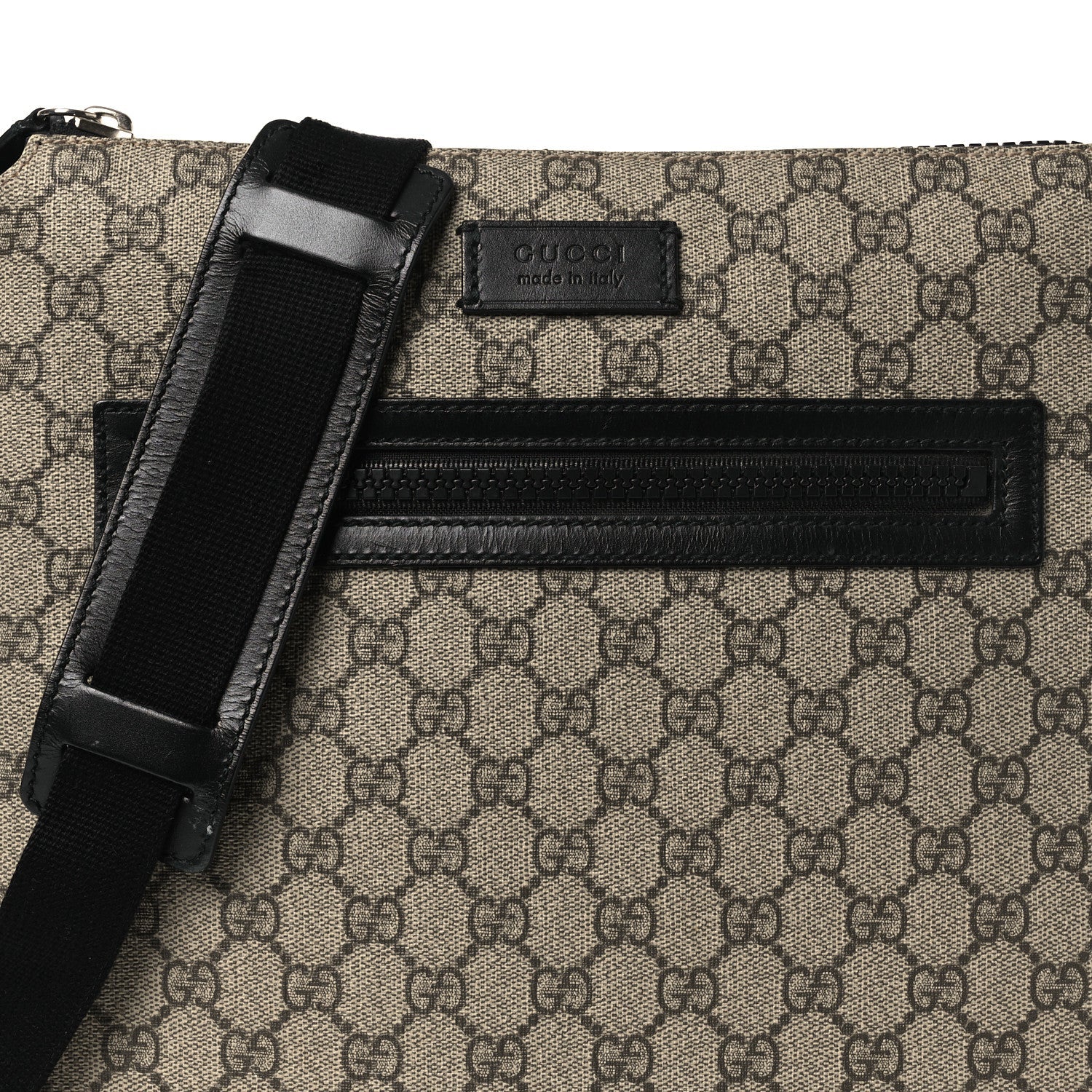 Gucci GG Supreme Monogram Flat Messenger Bag Black