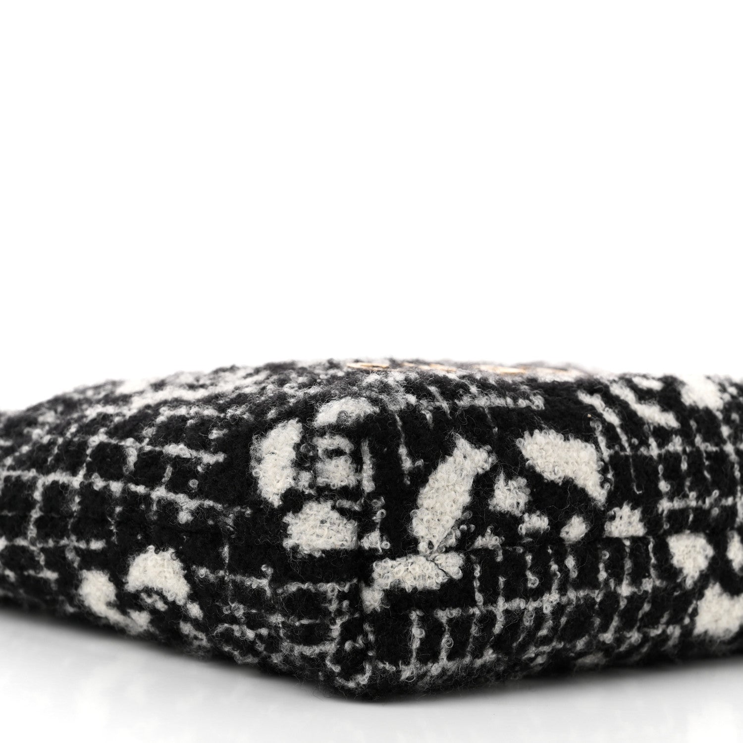 Chanel Cashmere Mini Chanel 22 Black White