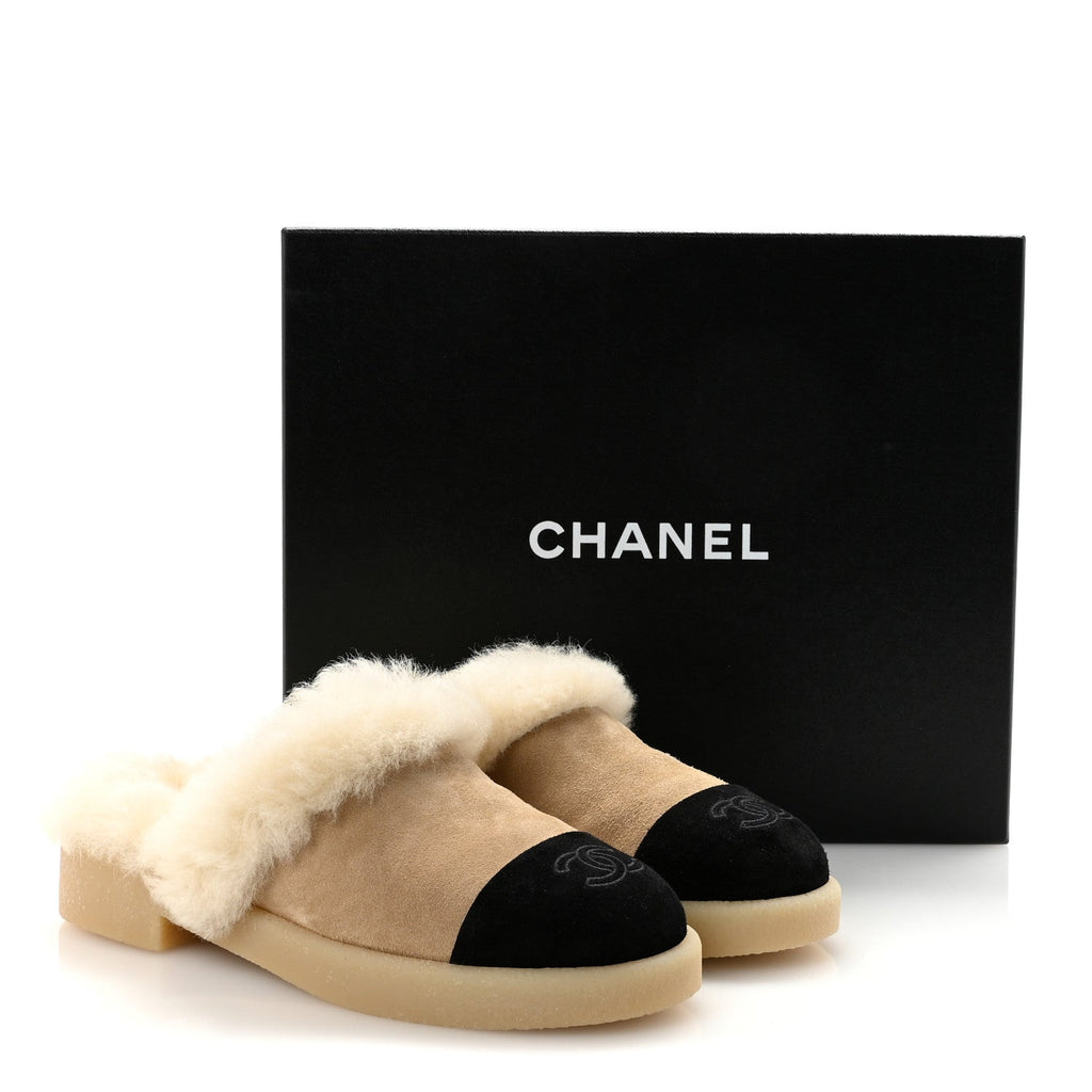 Chanel Suede Shearling CC Cap Toe Mules 36 Beige Black