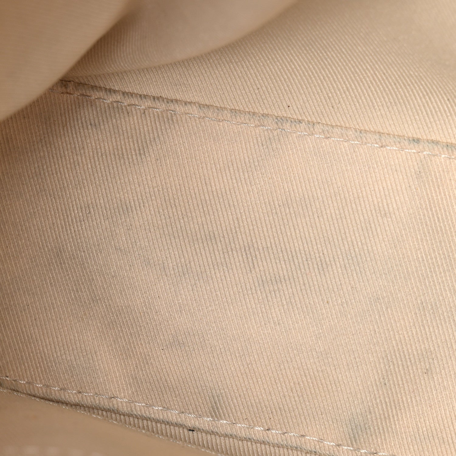 Louis Vuitton Monogram Saintonge Creme