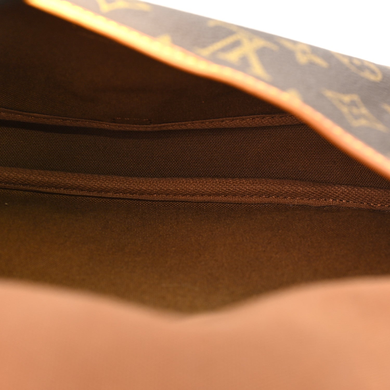 Louis Vuitton Monogram Saumur 30