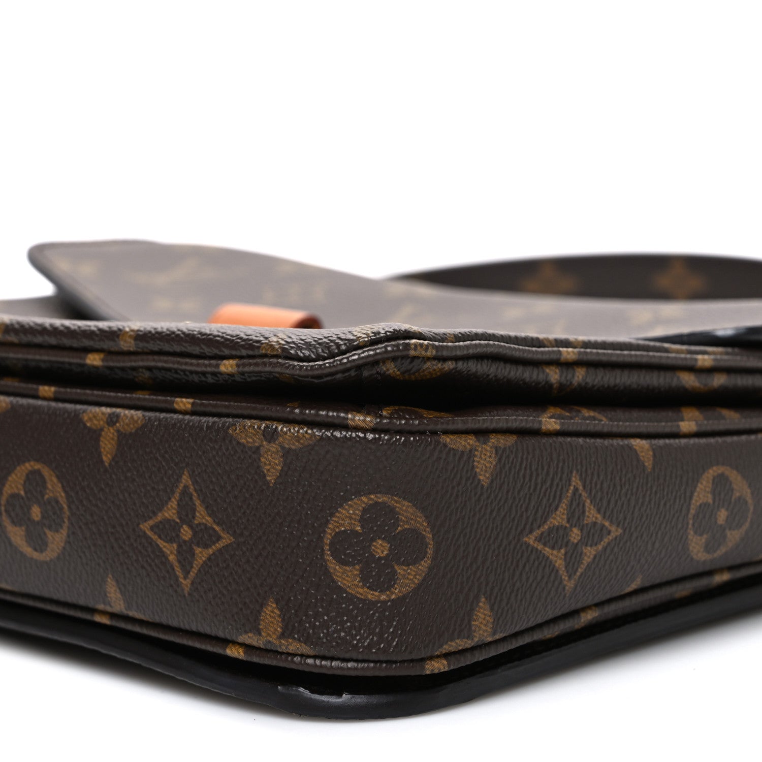 Louis Vuitton Monogram Pochette Metis